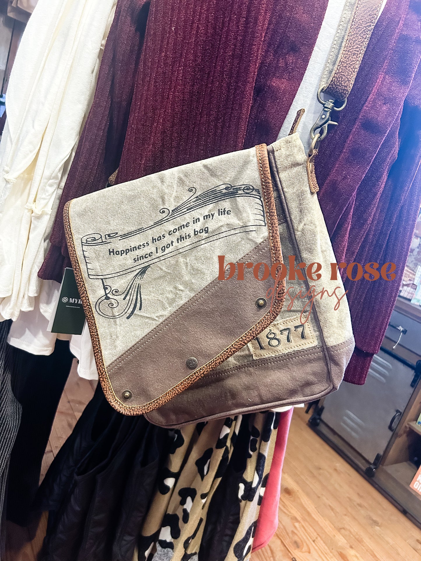 1877 Vintage Look Shoulder Bag