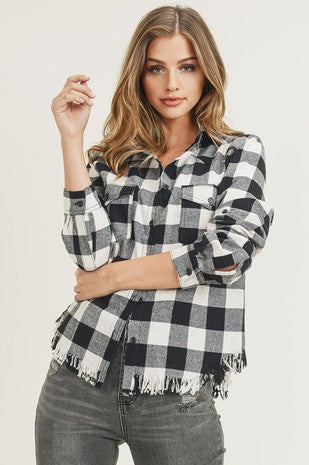 Curvy Size Fray Hem Black buffalo Plaid flannel