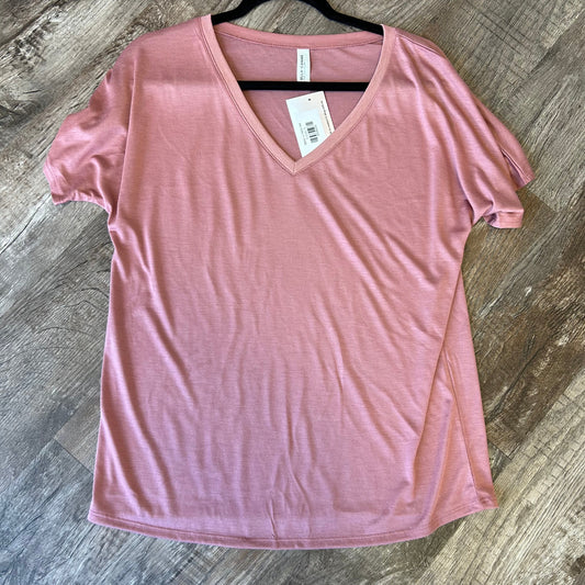 Basic v-neck tee