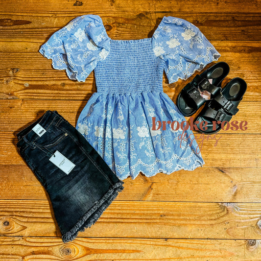 JUST A DREAM SMOCKED FLORAL BABYDOLL TOP